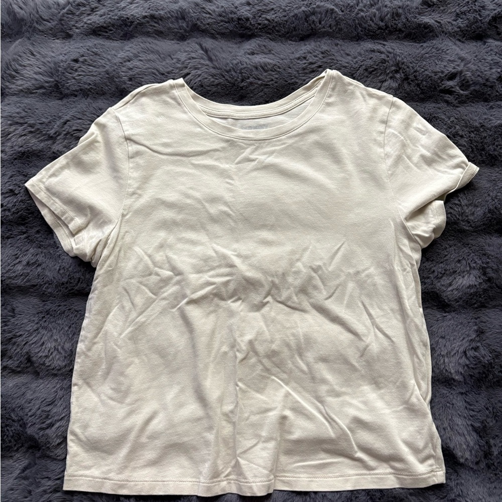 Old Navy Cream Short Sleeve Tee
